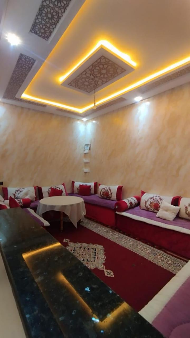 Un De Luxe, De Litterature Sur Agadir